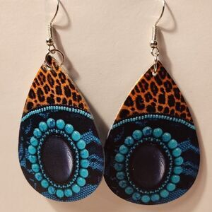 Leopard teardrop earrings faux leather new d73